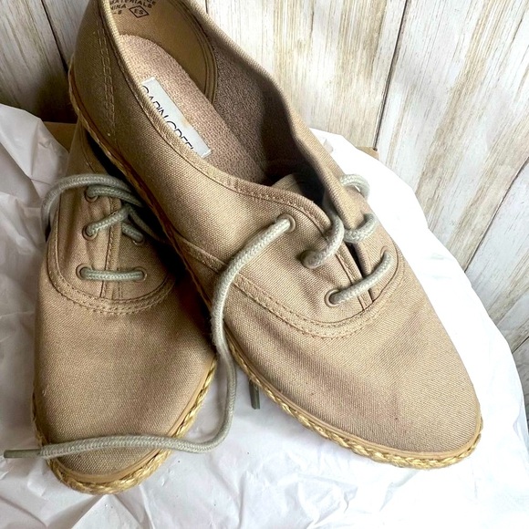 Cabin Creek Beige Van Sneakers Women - Picture 12 of 12